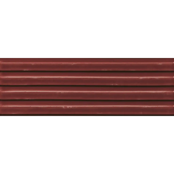 Red gare garnet glans metalen siding paneel met horizontale ribbels en glad afwerking