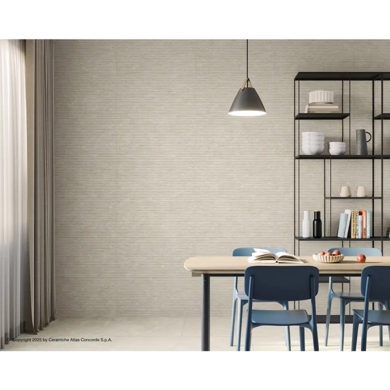 Beige duolith wool wandtegel 40x80 rett met subtiele verticale lijnen en textuur