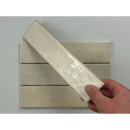 Creamkleurige Trend Tegels beige glans 6x24,6 met glanzende afwerking en gouden details