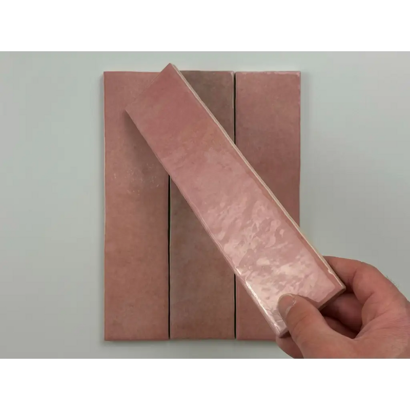 Roze tegels glans Trend Tegels met textuur en subtiel patroon voor stijlvolle muren