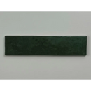 Dark groene glans tegels van Trend Tegels donker groen glans 6x24,6 met natuurlijke textuur