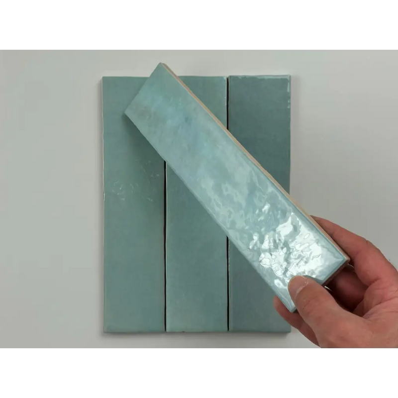 Silver rechthoekige messenslijper met blauwe glans en textuur, perfect voor Trend tegels