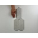 Grijze kartonnen snit van een vest voor Alure Pearl Visschub wandtegel 8x21,5