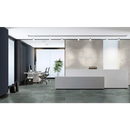 Moderne minimalistische witte receptiebalie met Ambiente Emerald Mat 60 x 60 Rett