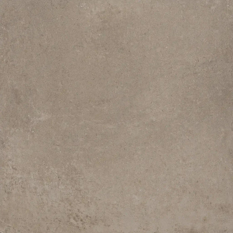 Smooth beige concrete surface of Ambiente Nut Mat 60 x 60 rett met subtiele textuur