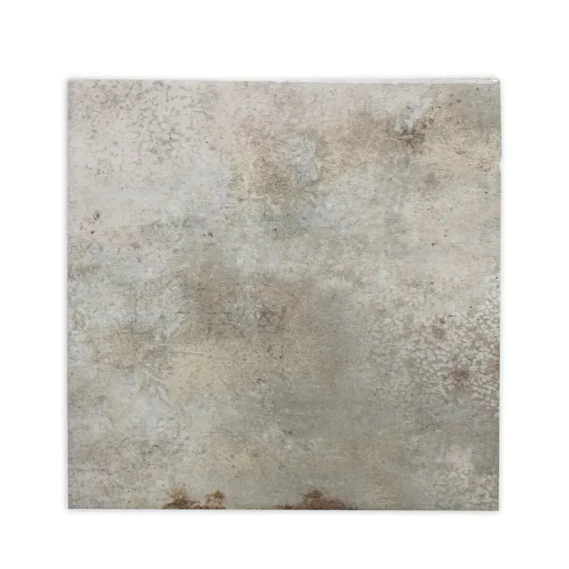 Mottled gray and beige Assisi Smoke tegel, een eigentijdse toevoeging voor jouw interieur