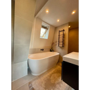 Moderne vrijstaande witte badkuip met ronde randen van Bergambacht 60x60 Rett