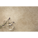 Twee witte geometrische frames met paarse lavendel in Chantilly Beige 30x60 chip