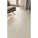 Witte keramische vloertegels met subtiele voeglijnen van Chantilly Blanc 60x90 chip