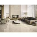 Moderne woonkamer met een Concept Cream mat 120x260 en beige keramische tegelvloer