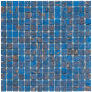 Een plaat blauwe en bruine marmeren glasmozaïek tegels GMG501 Blauwe Goud met gouden ader