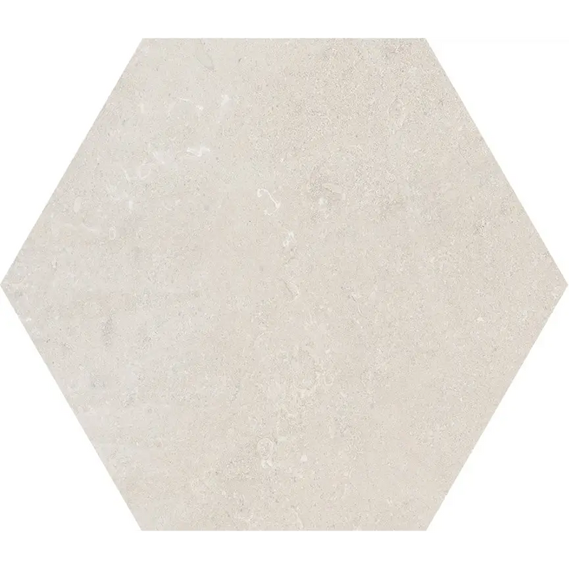 Hexagon Midtown Cream R10 N-Plus 15x17 met een subtiele marmertextuur in beige