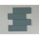 Vier staggered tegels in kalma poeder blauw 6x18,6 voor een moderne uitstraling