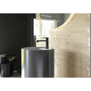 Cylindrische RVS pedaal wastafel met zwarte kraan en Kalon Ivory wandtegel 5x25 glans