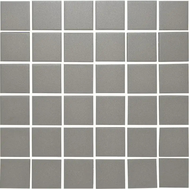Een vel van 36 matte donkergrijze keramische tegels LO1015 Dark Grey Matt R11
