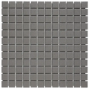 Matte grijze vierkante mozaïek tegels LO2315 Dark Grey R11 met lichte voeglijnen