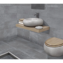 Moderne stenen wastafel op een zwevende houten plank met Loft Grey 30x60