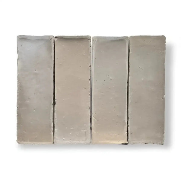 Vier grijze betonblokken, Alhambra Bejmat zelliges, 10x30x2cm terracotta