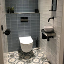 Wandtoilet met modern design in Mooie Collectie 20x20 tegels met bloemenpatroon