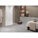 Massage tafel bedekt met beige linnen in een spa met Munich Pearl 60x60 anti-slip