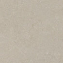 Beige mytos sand 90x90 tegel met subtiele grijze adertjes en een gladde matte afwerking sand 90x90 rett