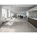 Moderne open kantoorruimte met Nexus Pearl 75x75 rett en minimalistisch design