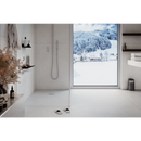 Een deurraam dat een sneeuwlandschap toont met de Nexus White 90x90 rett