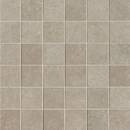 Vierkante beige keramische tegels in gridpatroon van Nobu Grey Macro Mosaico 5x5