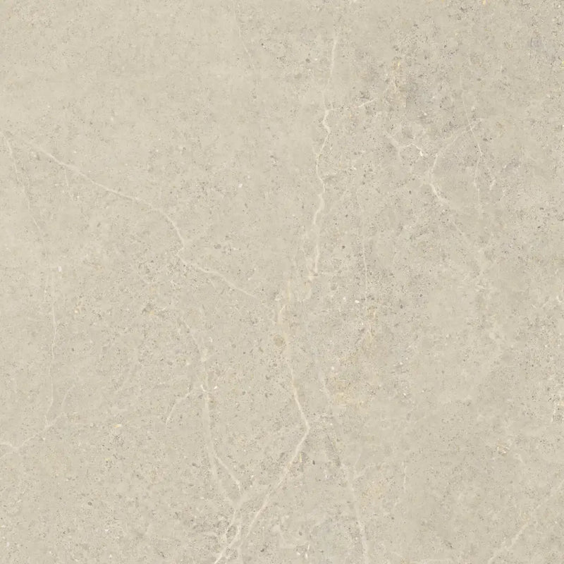 Beige marmeroppervlak met subtiele nerven van Norwich Sand 75x75 rett