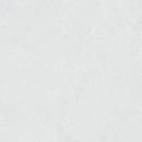 Effen lichtgrijs oppervlak met subtiel patroon van Norwich White 90x90