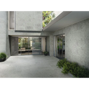 Moderne betonnen entree met glazen deuren en groen, Nover Steel 60x120 rett stijl