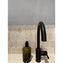 Nowie Travertin zwart swan-neck keukenkraan met enkele hendel voor vloertegels