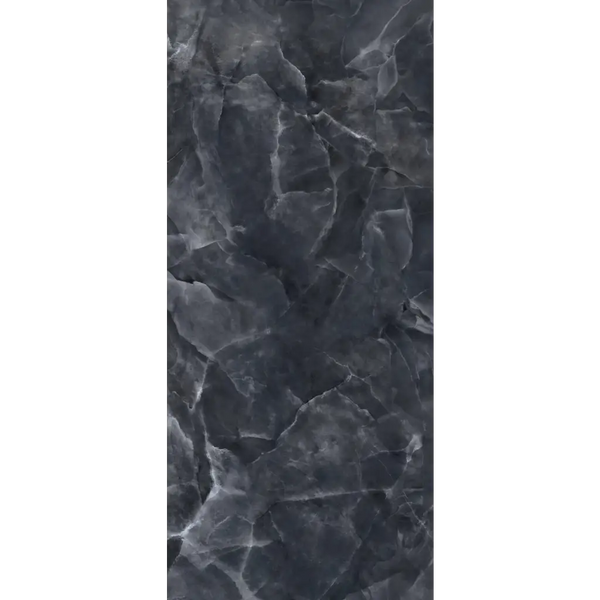 Donker marmertextuur met grijze aderen op Onyx Ek Black Pulido 120x280 rett