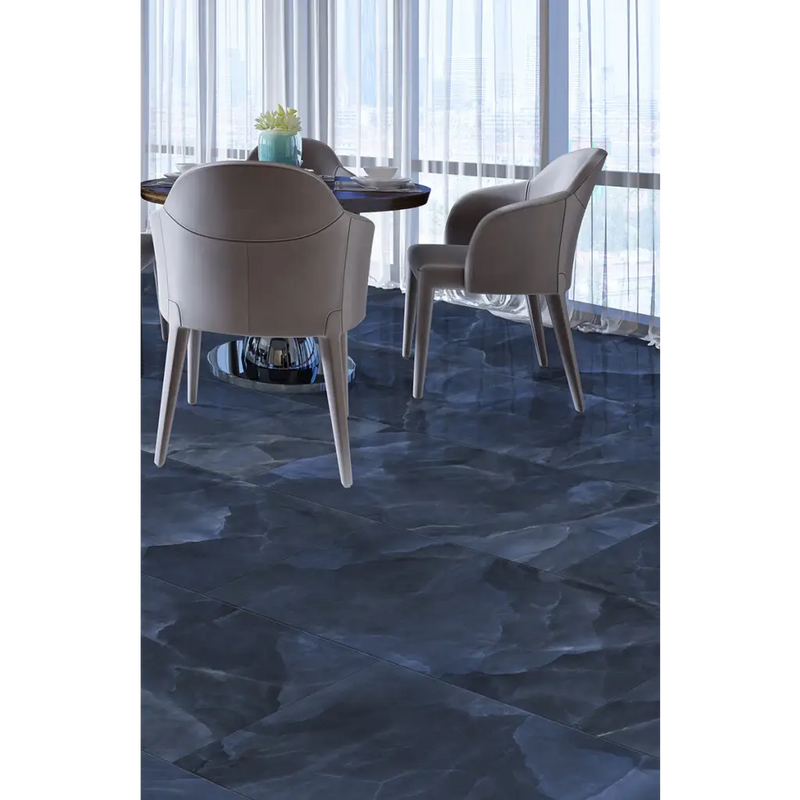 Navy blue patterned carpet met golvend abstract design Onyx Ek Blue pulido 60x60 rett