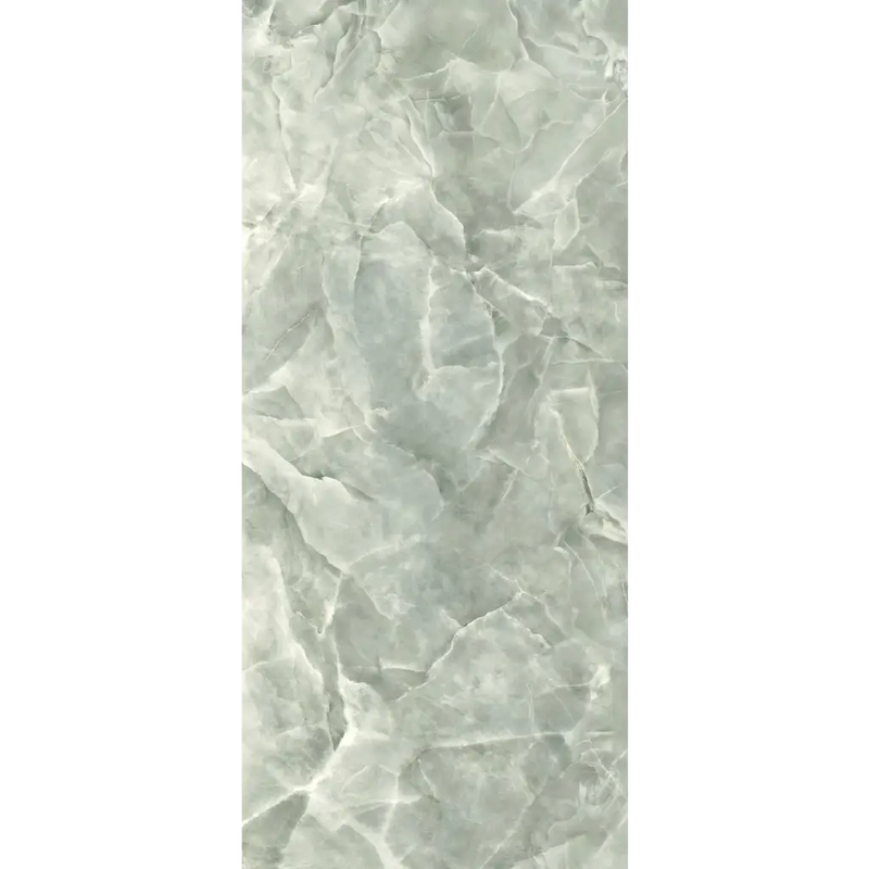 Pale green Onyx ek Jade pulido met delicate witte aders, 120x280 rett formaat