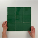 Negen glanzende groene keramische tegels in 3x3 voor Oud Hollandse Witjes Oud Groen 13x13