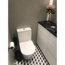 Witte porseleinen toilet met dual-flush in PACUMIX1 glossy voor vloertegels