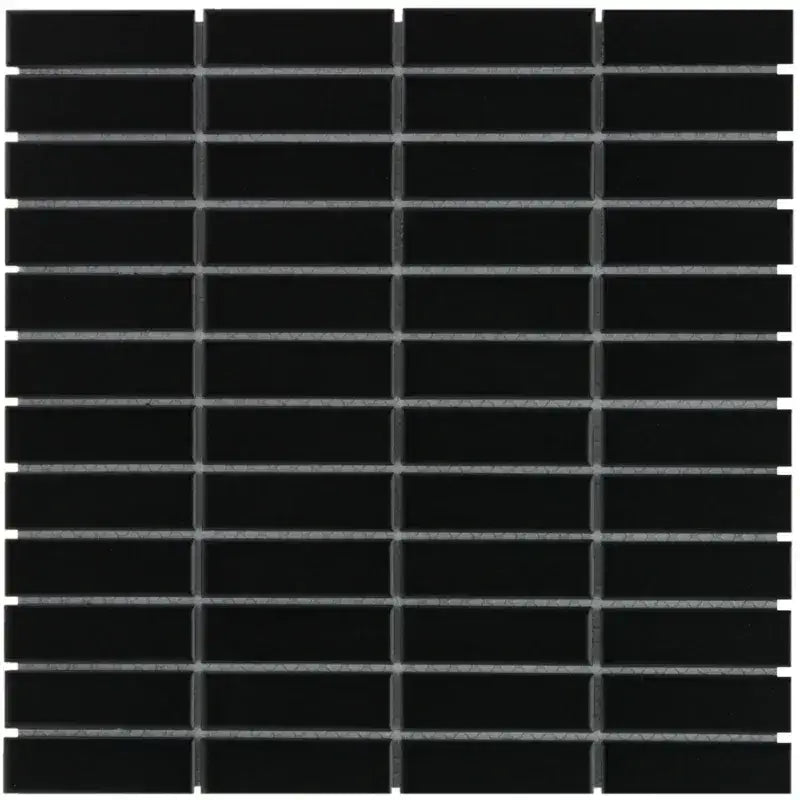 Matte black rectangular mosaic tiles met lichtgrijze voeg voor PARM925 Black Matt uitstraling