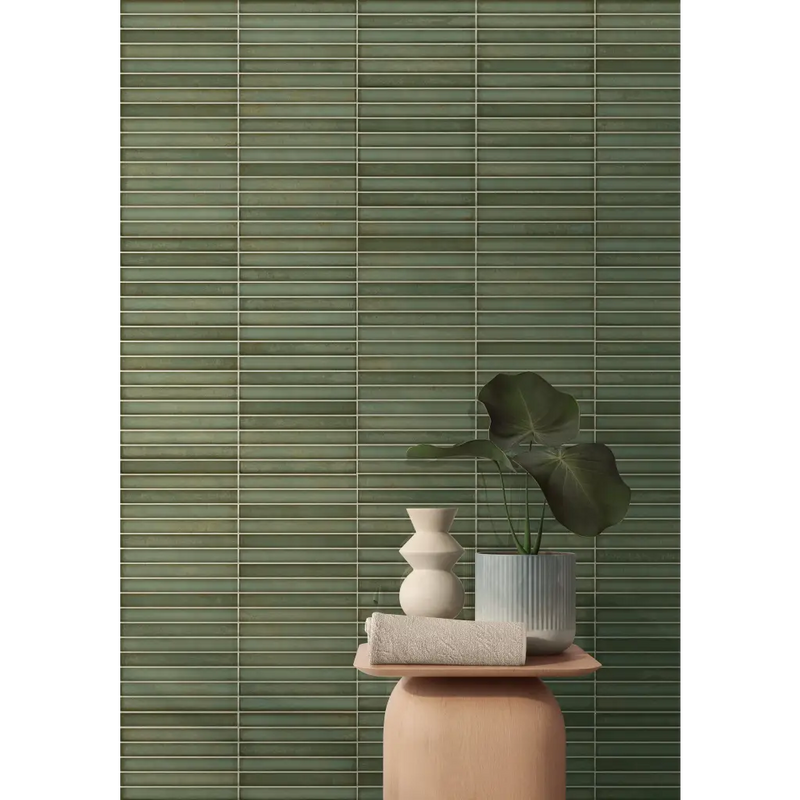 Groene Pencil Raku Emerald mozaiektegel 35x35cm met subtiele textuur