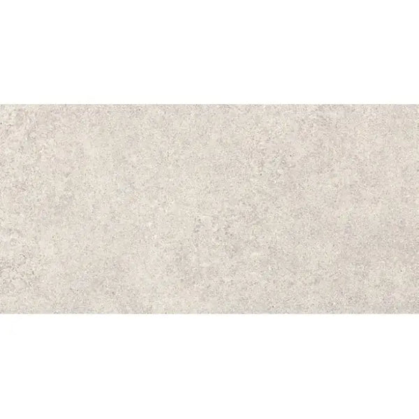 Lichte beige tegel met gemêleerd kalksteen uiterlijk van Pierre Pearl 30x60 rett