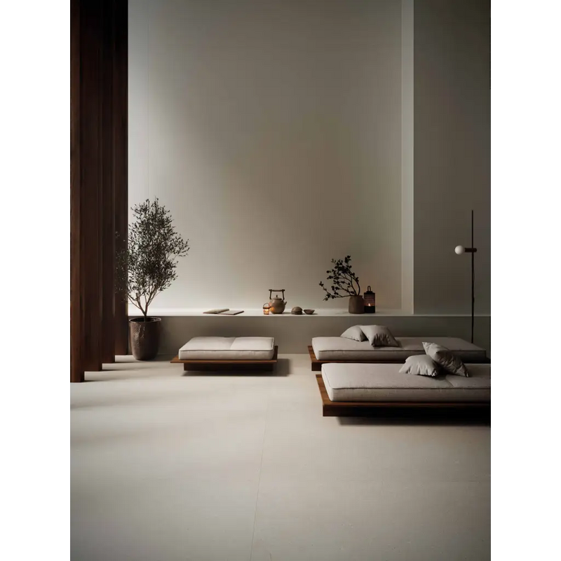 Minimalistische houten platformbedden met lichtgrijze gewatteerde kussens en kussentjes rift ivory 120x120 rett