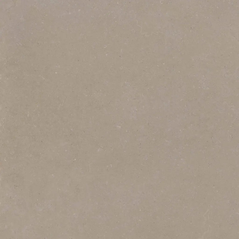 Beige textuurte tegel rift sand 90x90 met subtiele spikkels geschikt voor vloer en wand in 90x90 rett formaat