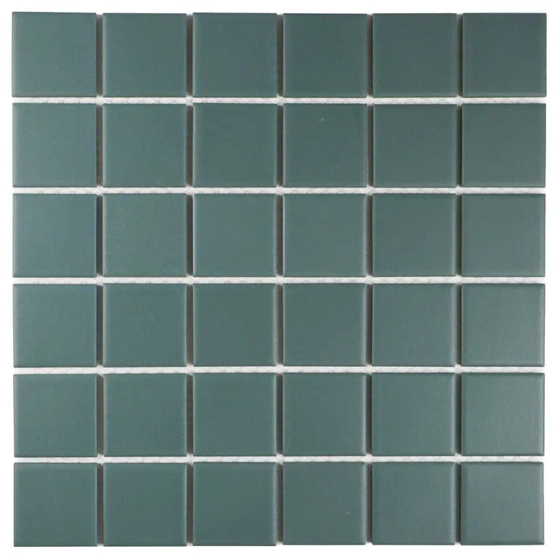 Donker groene vierkante glasmosaïektegels SM48550 Camo Green met witte voegen