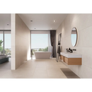 Moderne vrijstaande witte badkuip met afgeronde randen op Statale Sand 60x60 antislip