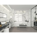 Luxueuze badkamer met Statuario Glans 40x120 marmerpatroon en witte/grijze aders