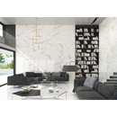 Moderne grijze sectional bank met strakke lijnen en Statuario Glans 60x60 tegel