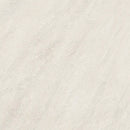 Off-white textured Terrastegel Kliff Sand 60x60 met subtiele diagonale strepen