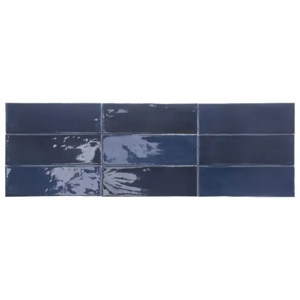 Navy blauwe glanzende keramische tegel backsplash van TopTegels Beach Donker Blauw