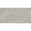 Grijze betonnen oppervlakte met diagonale lijnen van Ultrablock Silver 60x120 rett