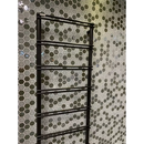 Zwart metalen handdoekrek aan de muur, perfect bij VAL182 Khaki Matt Glossy